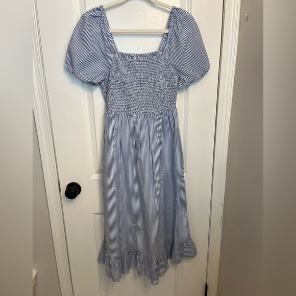 Striped Puff-Sleeve Midi Dress - Picture 5 of 6